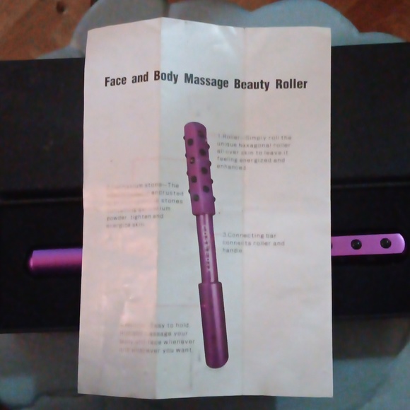 Cosmedix Face and Body Massage Beauty Roller - Picture 5 of 10